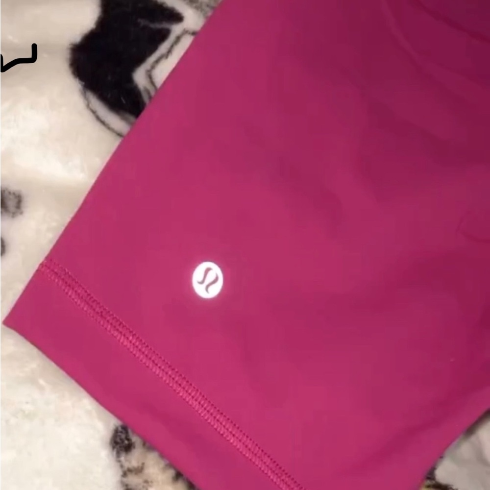 Fuchsia Lululemon biker shorts